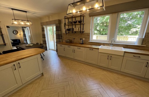 Taynuilt Maison | Luxury 6 bed home with hot tub