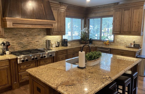 Sunriver Maison | Luxury 7 Br, 7.5 Ba Home. Great for Retreats and Family Gatherings!