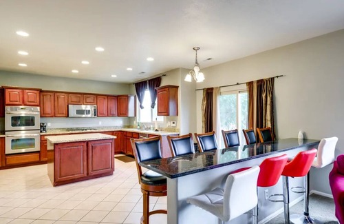 Lehi Maison | Luxury 8-bedroom house-search Chewfaster