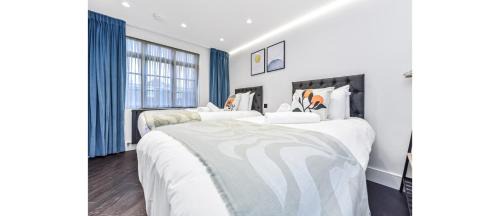 Seven Sisters Appartement | Luxury Abode: 5-Bed Haven Ideal for Big Groups!