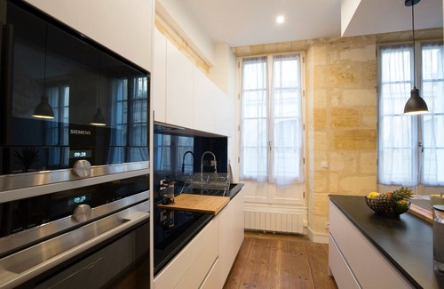 Hotel de Ville - Quinconces Appartement | Un havre de confort en plein cœur historique de Bordeaux