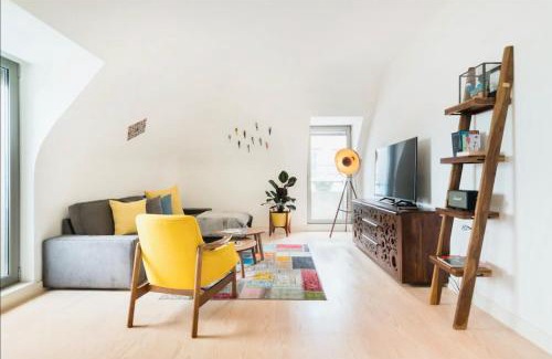 Misericordia Appartement | Luxury Apartment by MyPlaceForYou, very quiet, close to Time Out Market Lisbon