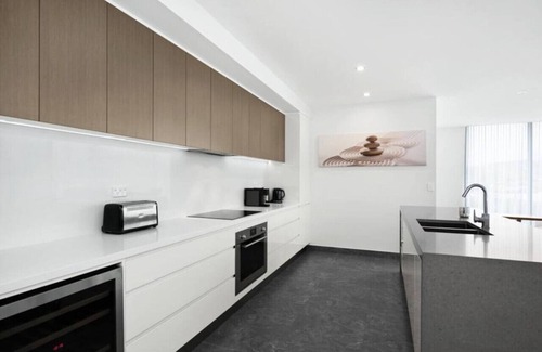 Caves Beach Appartement | Luxury Apartment Caves Beach 4 Bed WiFi & Parking