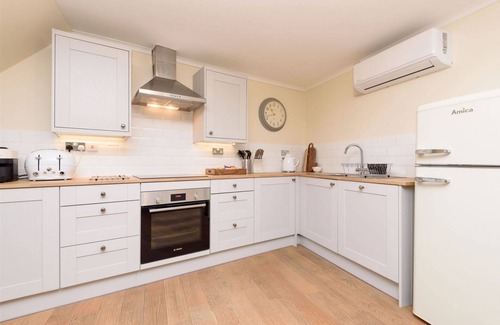 Looe Maison | Bel appartement dans le centre de la ville avec un parking gratuit réservé