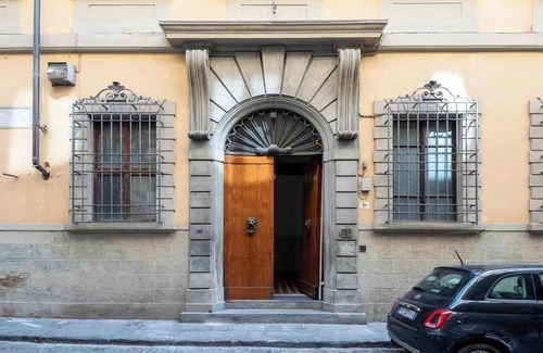 Santa Croce Appartement | LUXURY APARTMENT IN THE HEART OF FLORENCE'S DUOMO DISTRICT - 4 BEDROOM - 180SQM