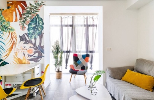 Chana Appartement | Luxury Apartment Near Granada Center - 3 Mins to Train Station