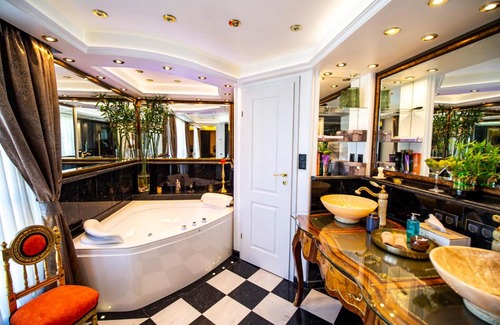 Sofia Appartement | Luxury Apartment Sofia - The Royal Safari Suite