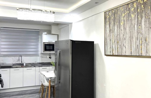 Mallam Appartement | Luxury Apartment with Pool, McCarthy hill