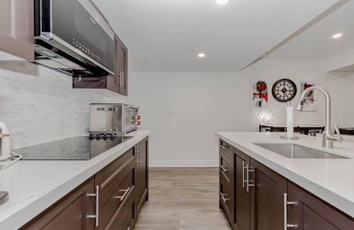 Oakville Maison | Luxury basement apartment in Oakville