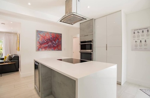 Barrier Island Maison | Luxury Beach Home w/ Heated Saltwater Pool & Amazing Location; NYC Abstract Art