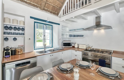 Struisbaai Maison | Luxury Beach Home | Games room & Braai | Pet friendly