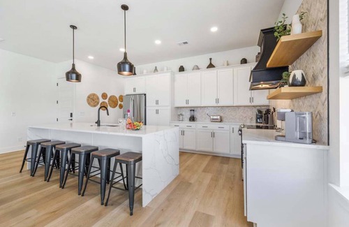 Long Bay Estates Maison | Luxury Beach House w/ Access to Remote Beach