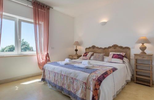 Colares Appartement | Luxury Beachfront Villa