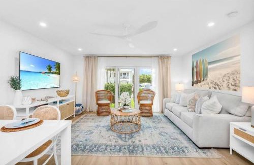 Juno Beach Appartement | Luxury Beachside Condo 1 Steps to the Beach