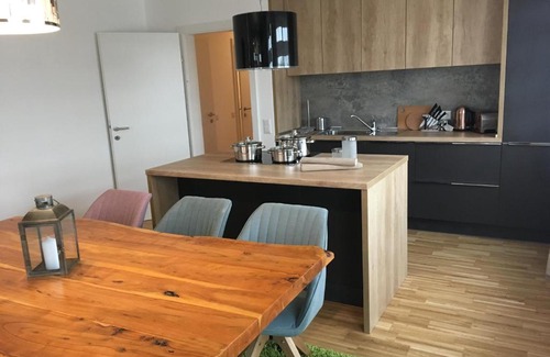 Favoriten Appartement | Luxury Belvedere View New Apartment