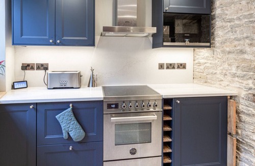 Malmesbury Maison | Luxury Bolthole in the Heart of the Cotswolds!