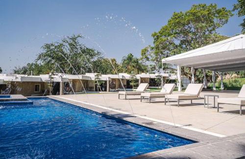 Cajititlan Maison | Luxury Bungalow Lake view Cajititlan