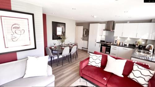 Bordesley Appartement | Luxury Business Apartment with Patio by Ah! Living - Birmingham City Centre