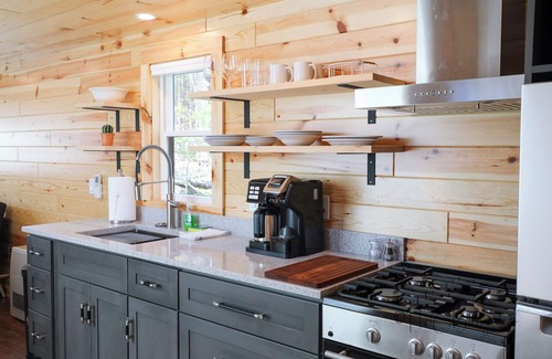 Cavendish Cabine | Luxury Cabin #2 Hot Tub, Kayaks, Paddle Boards, Fire Pit