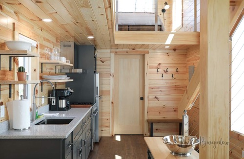 Cavendish Cabine | Luxury Cabin #3 Hot Tub, Kayaks, Paddle Boards, Private Fire Pit