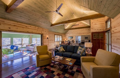 Mentone Cottage | Surplombant le canyon à Desoto Falls sur Lookout Mountain à Mentone, Alabama