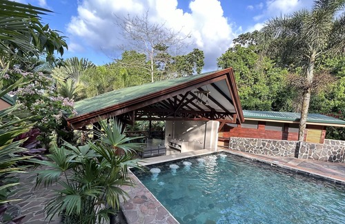 Palma Cabine | Luxury Cabin with Jacuzzi and Pool in La Fortuna