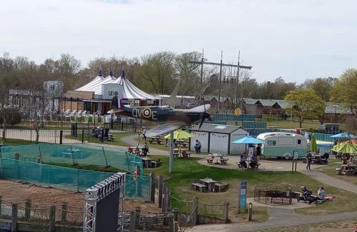Tattershall Appartement | Luxury caravan with hot tub at tattershall lakes nita and marks tattershall retreat