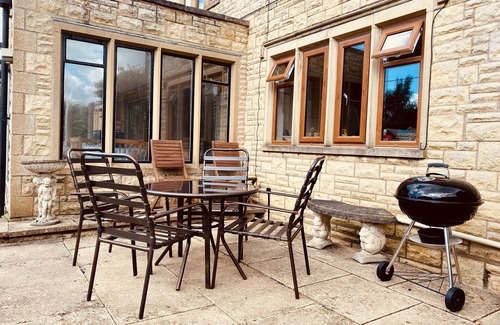 Bourton Maison | Luxury, Central, Bourton-on-the-Water sleeps 6-11*