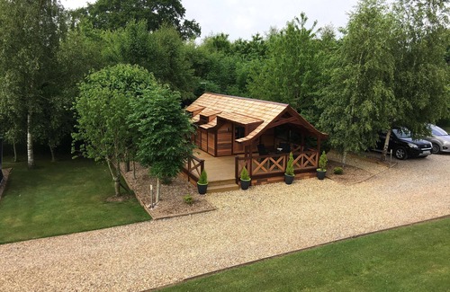 Bishop Sutton Cabine | Luxe Cedar Lodge Nr Bath & Bristol