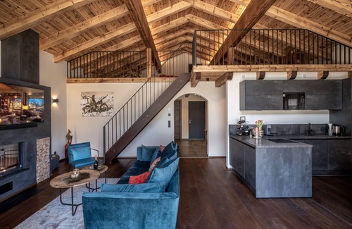 Sankt Johann in Tirol Chalet De Ski | Chalet de luxe avec étang de baignade et sauna