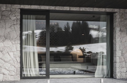 Selva di Val Gardena Chalet De Ski | Luxury Chalet Alpurio, private chalet with Wellbeing Manager