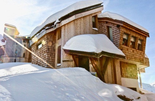 Avoriaz Chalet De Ski | Chalet de luxe 12 pers, sauna, cheminée, services inclus