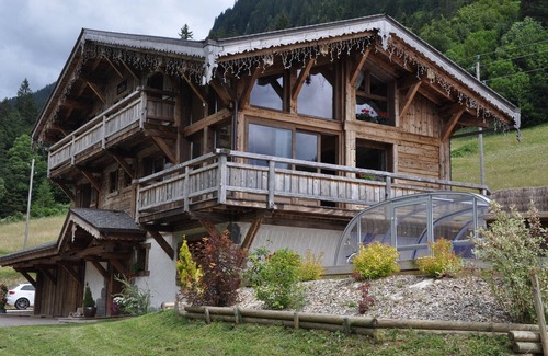 Morzine Chalet De Ski | CHALET DE LUXE A MORZINE AVEC PISCINE / 12 PERS.