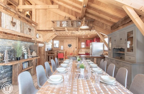 Le Praz de Lys Chalet De Ski | Magnifique chalet au bord des pistes de ski