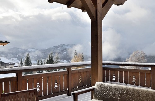 Crest-Voland Chalet De Ski | Luxury chalet, ski-in ski-out, Nordic bath and billiards