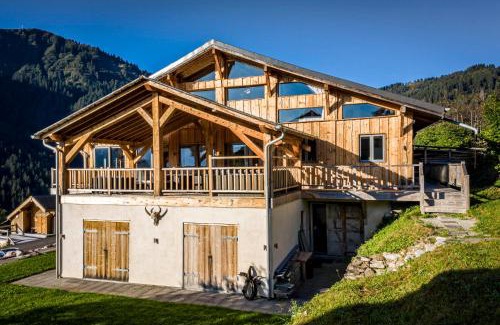 La Cote-d'Arbroz Chalet De Ski | Luxury Chalet, stunning views with hot tub & sauna