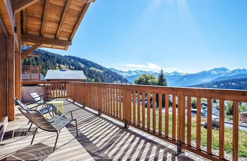 Les Saisies Chalet De Ski | Chalet luxueux avec jacuzzi, 7 pièces, proche pistes, pour 15 pers.