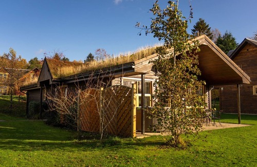 Balmaha Chalet De Ski | Luxury chalet with hot tub and loch views