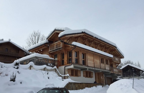 Morillon Chalet De Ski | Chalet d'exception avec 8 ch et 8 sdb au pied des pistes avec jardin