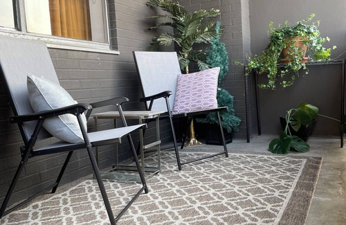 Yorkville Appartement | Luxury Character Downtown Apt with Pool. Pet friendly.