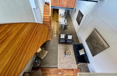Kensington Maison | Luxury City Edge Warehouse Retreat