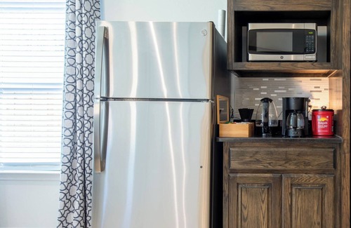 South Dallas - Fair Park Maison | LUXURY CLEAN in Fair Park nr Deep Ellum/Conv Ctr /Bishop Arts/Uptown/Dos Equis