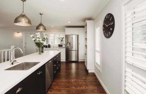 New Plymouth Maison | Luxury Coastal Retreat in New Plymouth