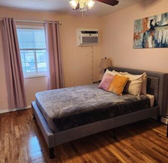 East New York Appartement | Luxury Colorful 3 Bd Unit 1 10 Mins From JFK