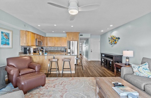 North Carolina Coast Copropriété | Luxe Condo-Front Row Oceanfront-Complete Remodel avec un thème contemporain