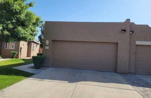 East Mesa Copropriété | Luxury condo on golf course 2/2.5 utilities included up to $200