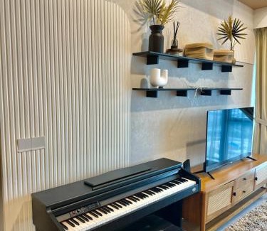 Gua Appartement | Luxury Condo w electrical piano Next to TRX Mall