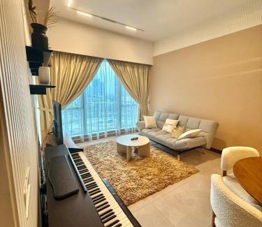 Gua Appartement | Luxury Condo w electrical piano Next to TRX Mall