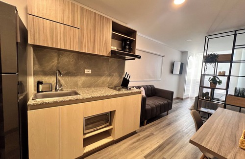 La Gran Via Appartement | Luxury-confortable studio. Best location. 2 minutes to the famous 93 park.