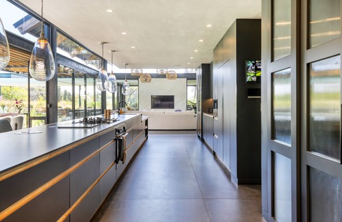 Constantia Maison | Luxury, contemporary Constantia home